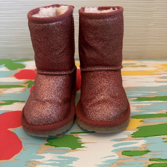UGG Like New Pink Classic Glitter Boots II Style: 1098491T - Picture 1 of 8
